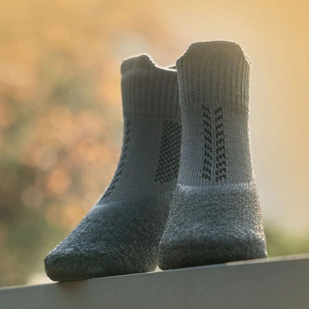 4pcs Dog Boots Waterproof Pet Socks Shoes Breathable Anti-dirty Dog Shoes Non-slip Dog Paw Protector Outdoor